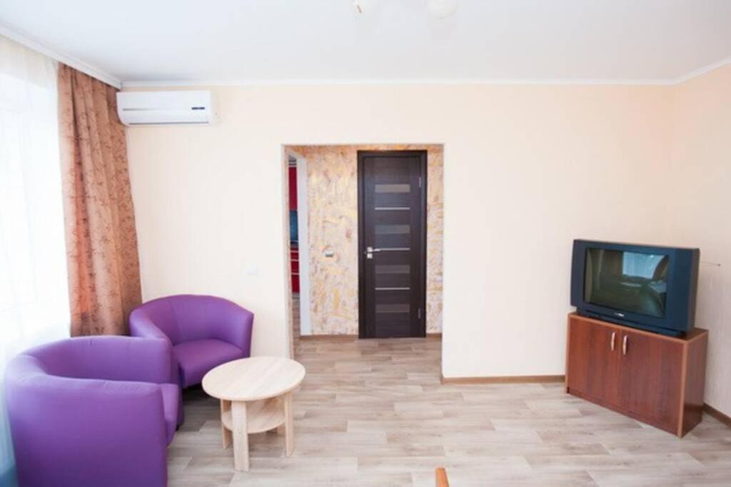 Ferienwohnung Квартира По Ул. Смілянська, 2 Tscherkassy Exterior foto